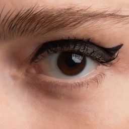 NOUBA Write & Blend Matte Finish Waterproof Gel Eyeliner 5ml- Black 13 image 2