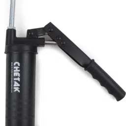 Lever type grease gun Make : Chetak with rigid extension and coupler . Manual Sprayer-38