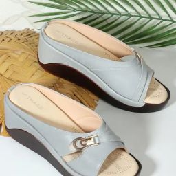 Trase Women's Grey Casual Wedges-image-26