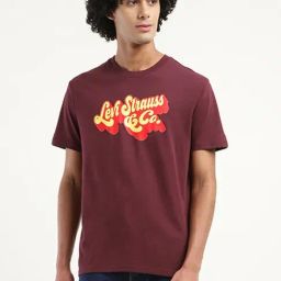 Levi's Red Cotton Regular Fit Logo Printed T-Shirt-image-14