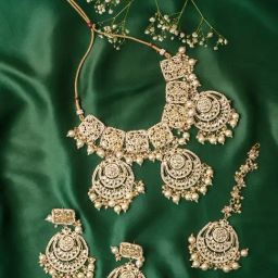 Zaveri Pearls Gold Tone Kundan & Pearls Necklace Earring & Maangtikka Set-ZPFK10155-image-6