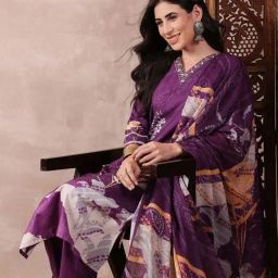 Vaamsi Purple Floral Print Kurta & Pant Set With Dupatta-image-50