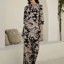 SANSKRUTIHOMES Women Floral Printed Pure Cotton Night suit-image-61