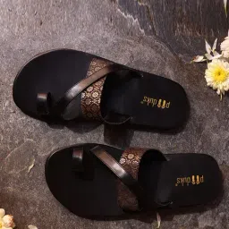Paaduks Men's Light Of Life Black Toe Ring Sandals-image-96