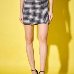 BUYNEWTREND Black & White Houndstooth Print Pencil Skirt-image-51