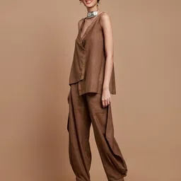 Chhaya Gandhi Design Studio Sphagetti Top With Trousers Co-Ords-picture-17