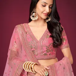 DIVASTRI Embroidered Sequinned Semi-Stitched Lehenga & Unstitched Blouse With Dupatta image 3