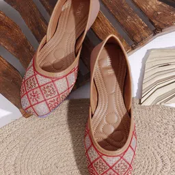 Anouk Women Embellished Comfortable Mojaris Flats-image-67