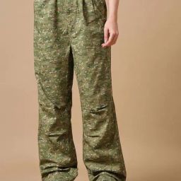 Bewakoof Green Relaxed Fit Mid Rise Pants-picture-20