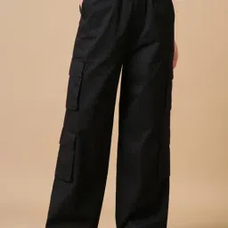 Bewakoof Black Relaxed Fit Mid Rise Pants-image-54