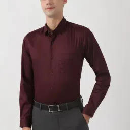 Peter England Maroon Cotton Slim Fit Shirt-picture-18
