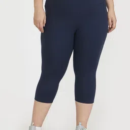 Hunnit Women Solid Three Fourth-Length Tights-27