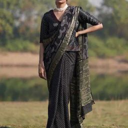 Chidiyaa Rang Barse Rasika Blockprinted Dola Silk Saree-picture-18