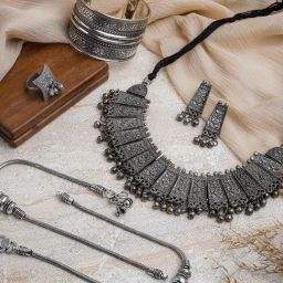 Teejh Kushaya Silver Oxidised Jewellery Set-11