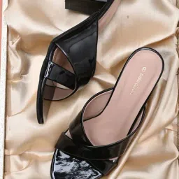 Pelle Albero Women's Black Cross Strap Sandals-image-36
