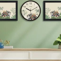 Random White & Green Printed Traditional Wall Clock with 2 Photo Frames-picture-5