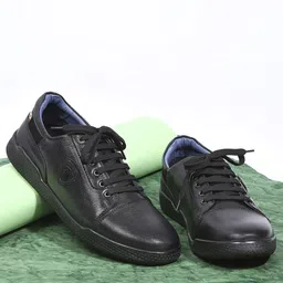 Buckaroo Men Round Toe Leather Sneakers-image-32