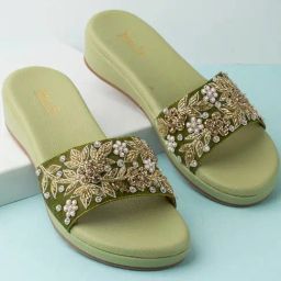 Inc.5 Women's Green Ethnic Wedges-image-23