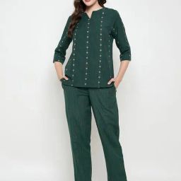 Clovia Green Cotton Relaxed Fit Geometric Top & Pyjama-image-41