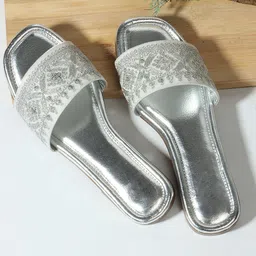 DIVASTRI Women Open Toe Flats-57