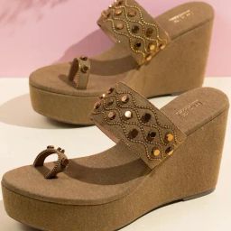 Inc.5 Women's Chikoo Toe Ring Wedges-image-23