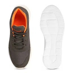 KRAASA Men Mesh Running Shoes image 4