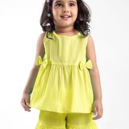 Babyhug Cotton Woven Sleeveless Top & Shorts Set with Bow Applique - Lemon-image-27