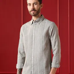 VALEN CLUB Men Vertical Striped Button-Down Collar Casual Shirt-image-42