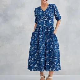 Fabindia Dabu Print V-Neck Roll-Up Sleeves Cotton Fit & Flare Midi Dress-picture-7