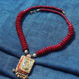 ExclusiveLane 'Tribal Warrior Beaded' Maroon Brass Necklace Handcrafted in Dhokra Art-10