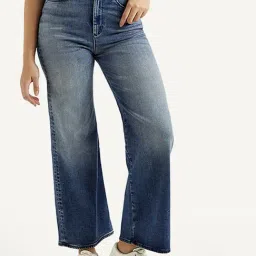 Levi's Blue Flaired Fit Jeans-image-14