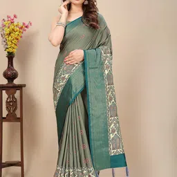 SSHAGUN LIFESTYLE Grey Floral Print Hand Batik Cotton Silk Saree-picture-7
