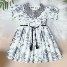 Bella Moda Floral Print Flutter Sleeve Fit & Flare Dress-10