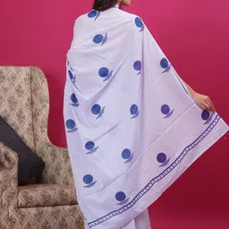 Vanedik Ethnic Motifs Printed Mulmul Cotton Block Print Saree image 4
