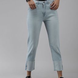 Roadster Women Blue Slim Fit Light Fade Stretchable Cropped Jeans-image-98
