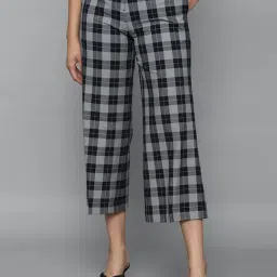 Allen Solly Black & Grey Chequered Cropped Trousers-image-17