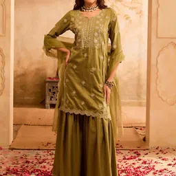 Bani Women Floral Embroidered Sequinned Kurta With Palazzos & Dupatta-11