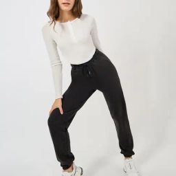 Styli Black Cotton Regular Fit High Rise Joggers-image-31