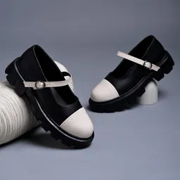 Shoetopia Colour Blocked Mary Jane Buckle Closure Ballerinas - Black-picture-15