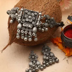Moedbuille Silver-Plated Ghungroo-Studded Oxidised Jewellery Set-image-30
