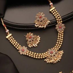 Aatmana Gold Minimal Kundan & Pearl Beaded Necklace & Earring Set-picture-9