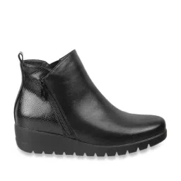 Mochi Women's Black Wedge Booties-image-15