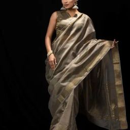 Triyah Grey Woven Saree With Unstitched Blouse-picture-18