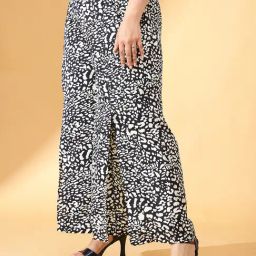 CURVE BY KASSUALLY Black & White Printed Trousers image 3