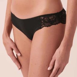 La Vie En Rose Black Cotton Lace Work Panty-image-71