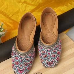 Iconics Women's Grey Ethnic Juttis-image-41