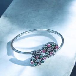 Taraash 925 Sterling Silver Oval Shaped Studded Bangle-32