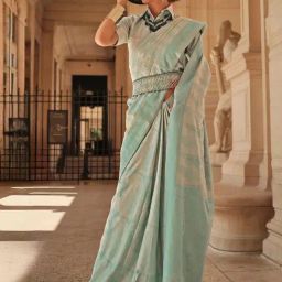Odette Sea Green Silk Blend Woven Saree With Unstitched Blouse-picture-25
