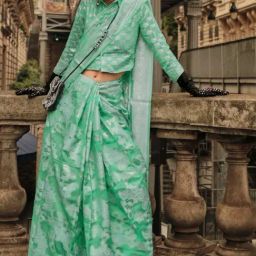 Odette Sea Green Organza Woven Saree With Unstitched Blouse-picture-24