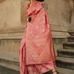 Odette Pink Silk Blend Woven Saree With Unstitched Blouse-image-86